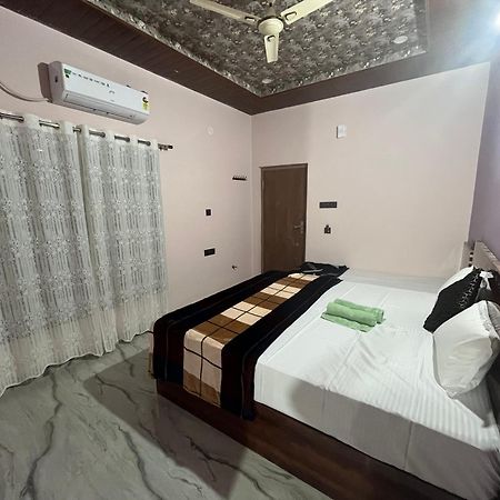 Manoj Homestay Hampi Exterior photo