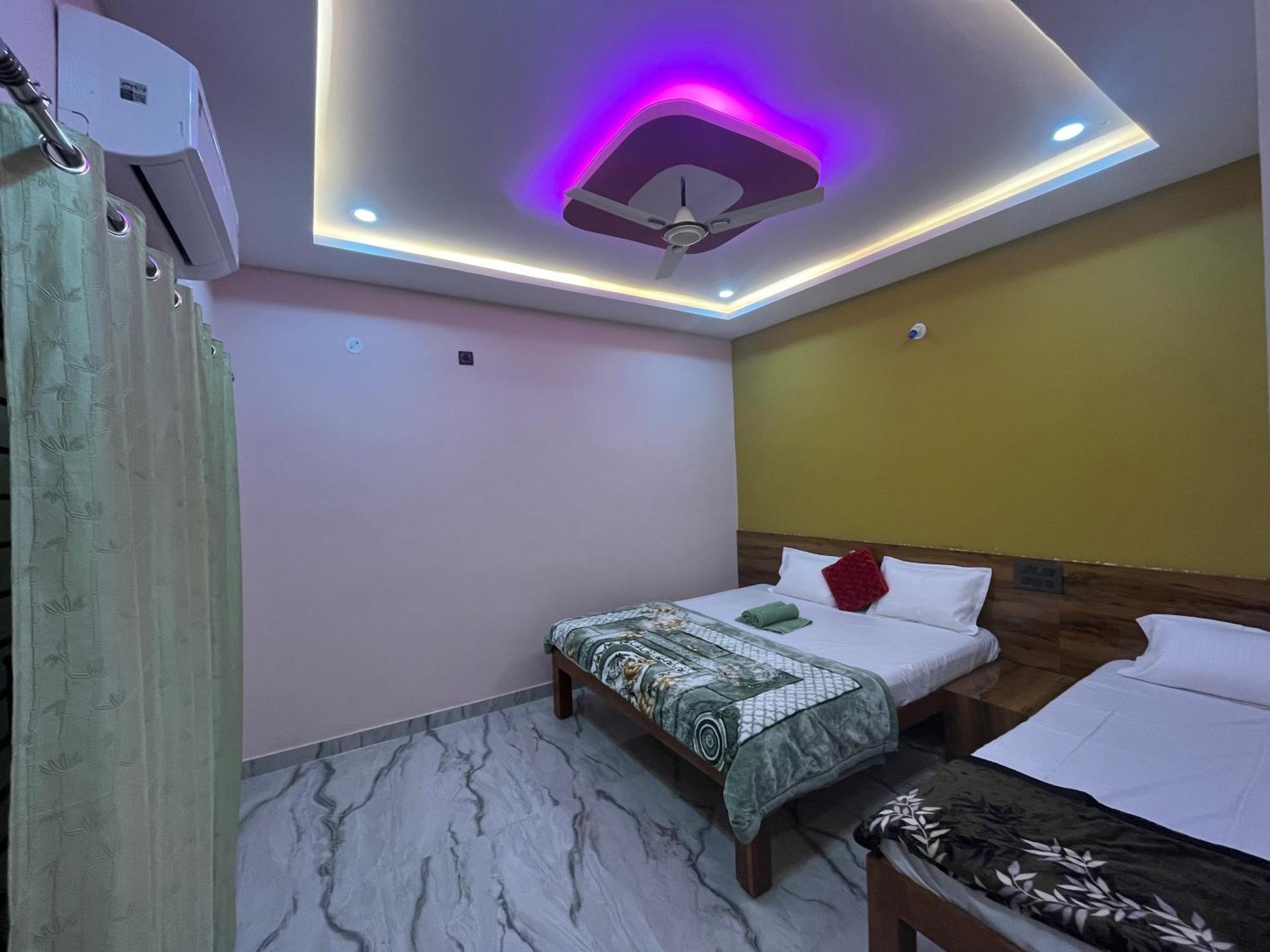 Manoj Homestay Hampi Exterior photo